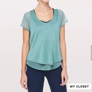 Lululemon “Set the Course” short sleeve shirt